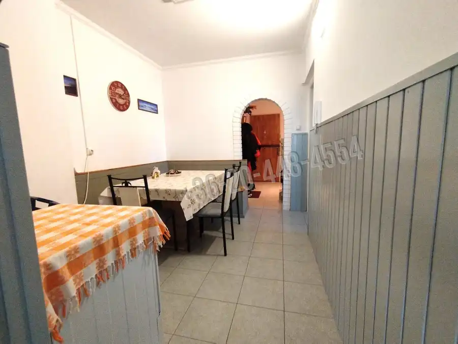 eladó panellakás, Szeged